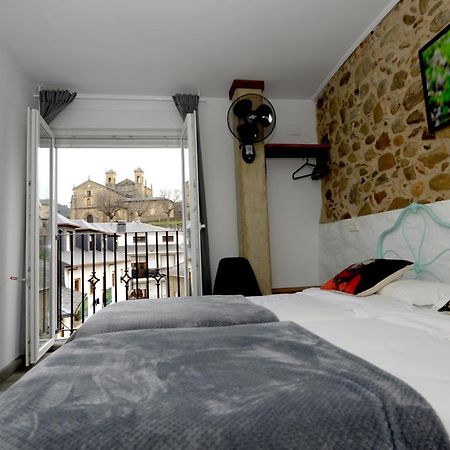 Hostel El Campano Villafranca Del Bierzo Esterno foto
