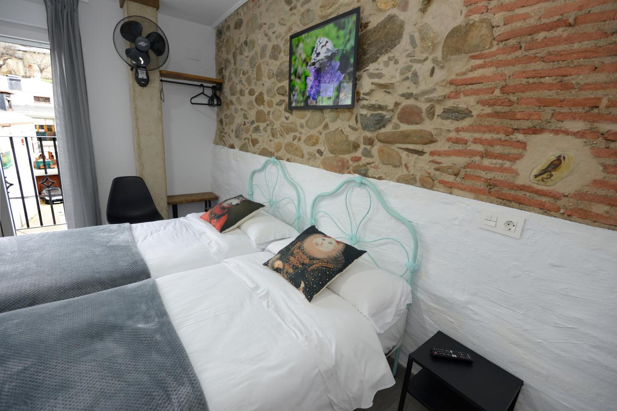 Hostel El Campano Villafranca Del Bierzo Esterno foto